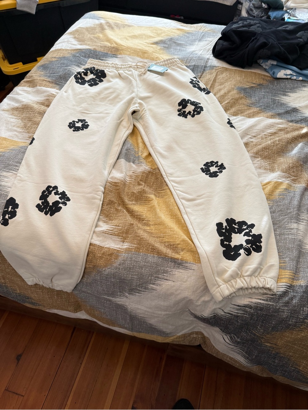 Denim Tears Cotton Wreath Oatmeal Men’s Sweatpants Size L